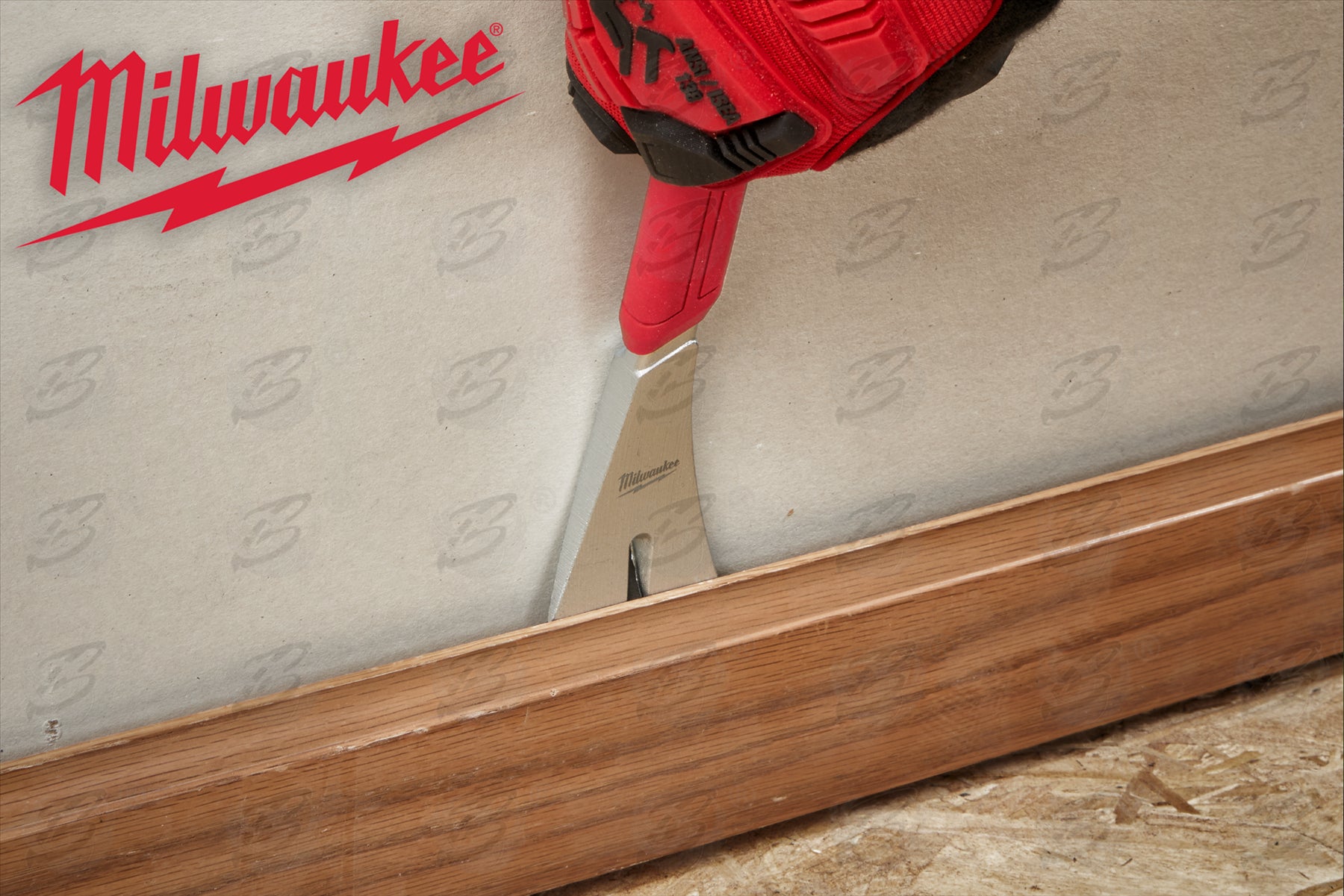 MILWAUKEE 10" TRIM PULLER ( PRY BAR )