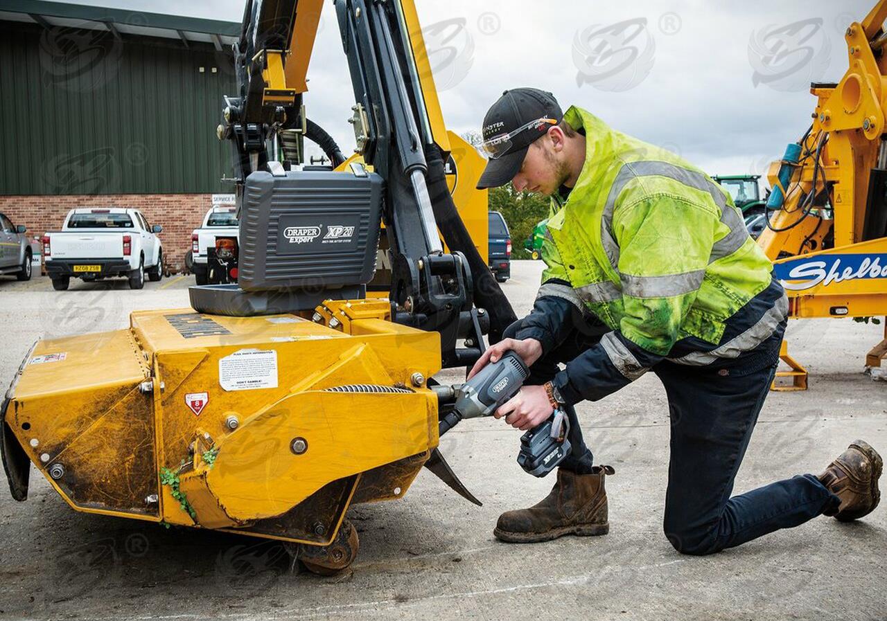 DRAPER 20V 1000NM 1/2" DRIVE CORDLESS IMPACT WRENCH BRUSHLESS x2 4AH LI-ION BATTERIES