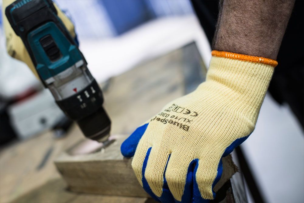 BlueSpot Latex Grip Gloves ( Medium ) 23000