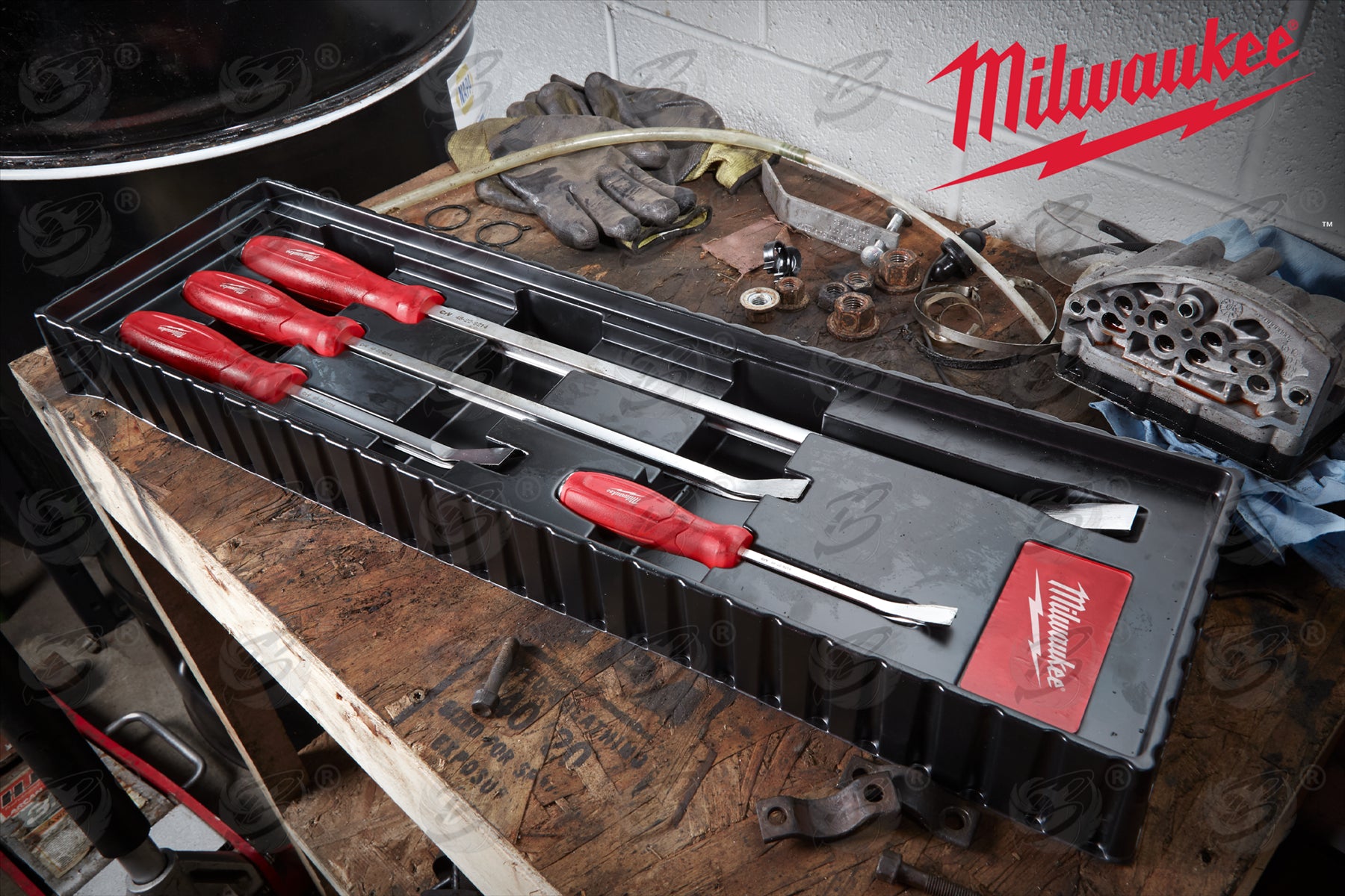 MILWAUKEE 4PCS ALL METAL CORE PRY BAR SET