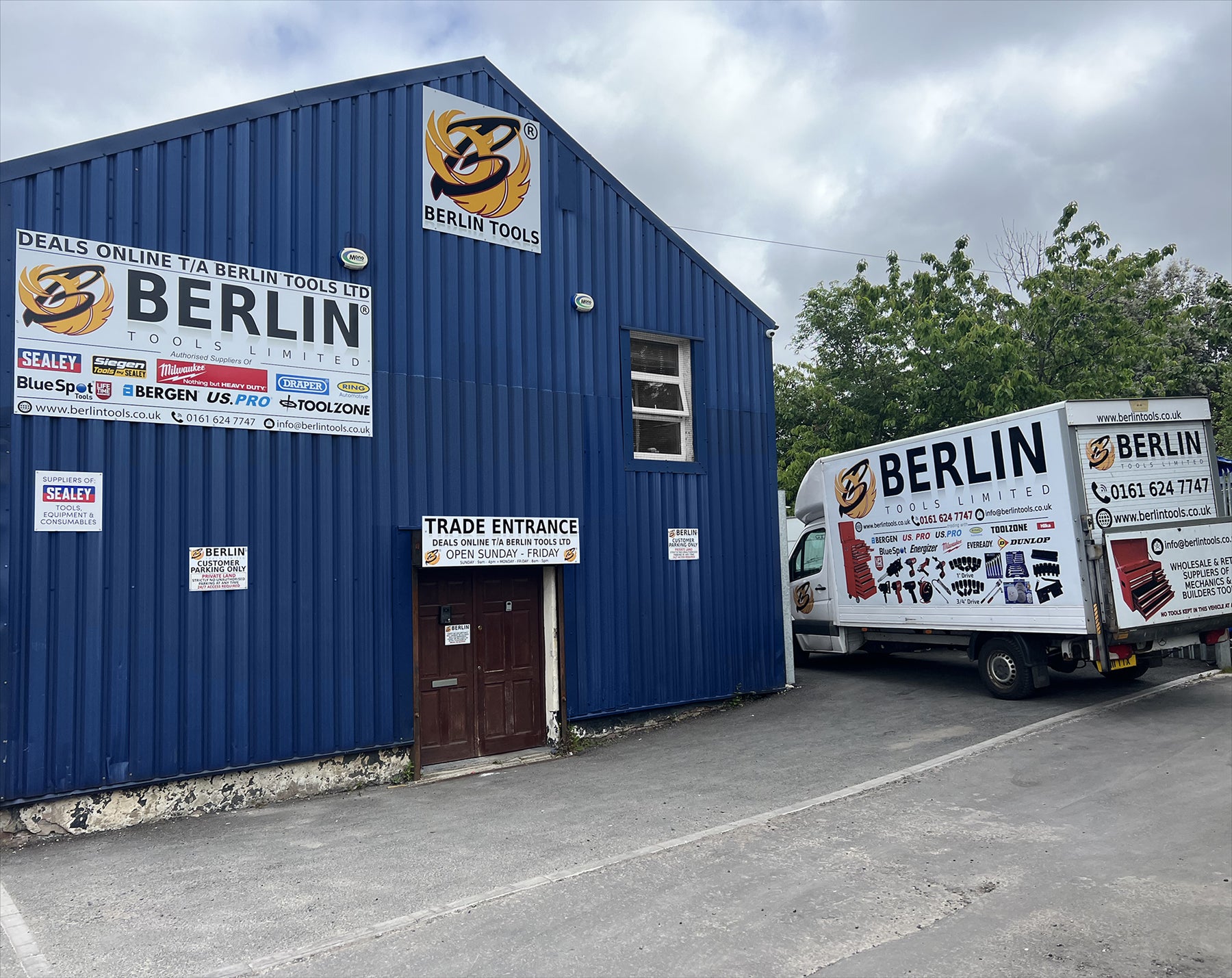 BERLIN 6FT LONG 10MM LINKS SECURITY CHAIN