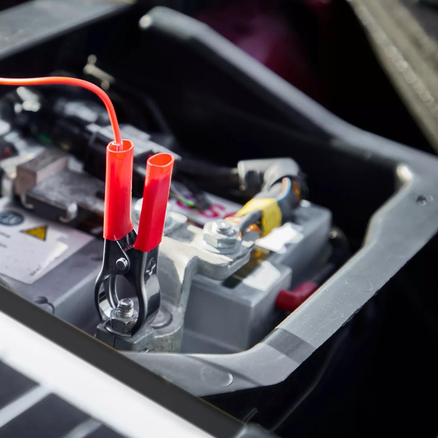 OSRAM 10W Solar Panel Battery Maintainer For 12V OSP1000