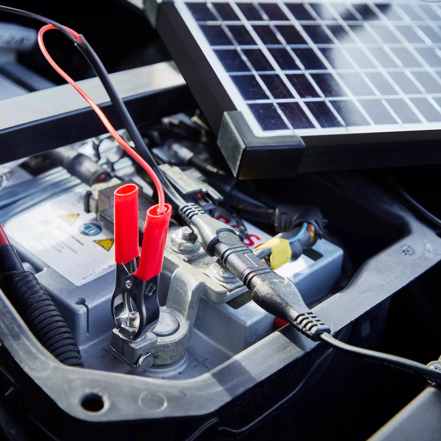 OSRAM 5W Solar Panel Battery Maintainer For 12V OSP500