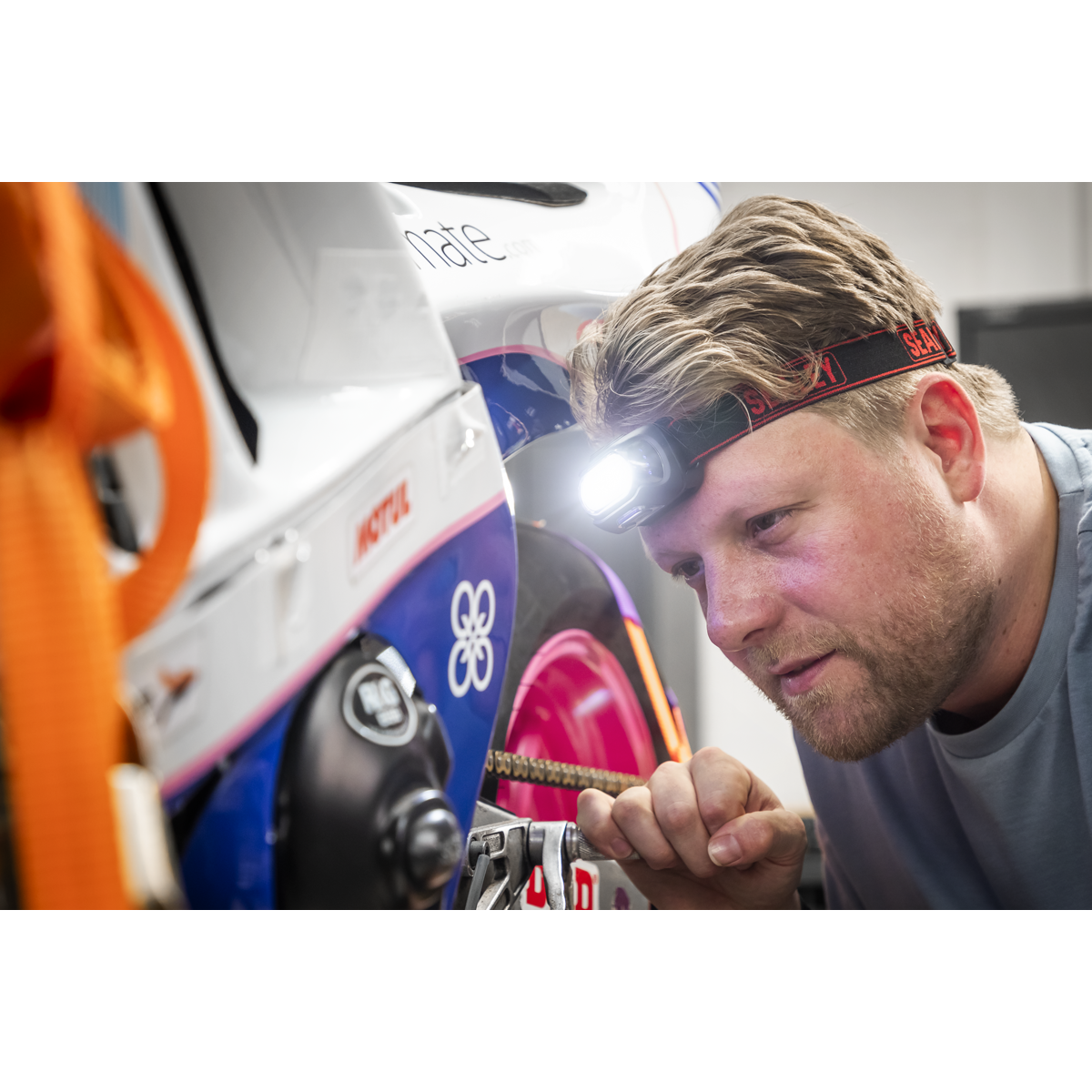 Sealey Rechargeable Head Torch with Auto-Sensor 8W COB LED HT08R