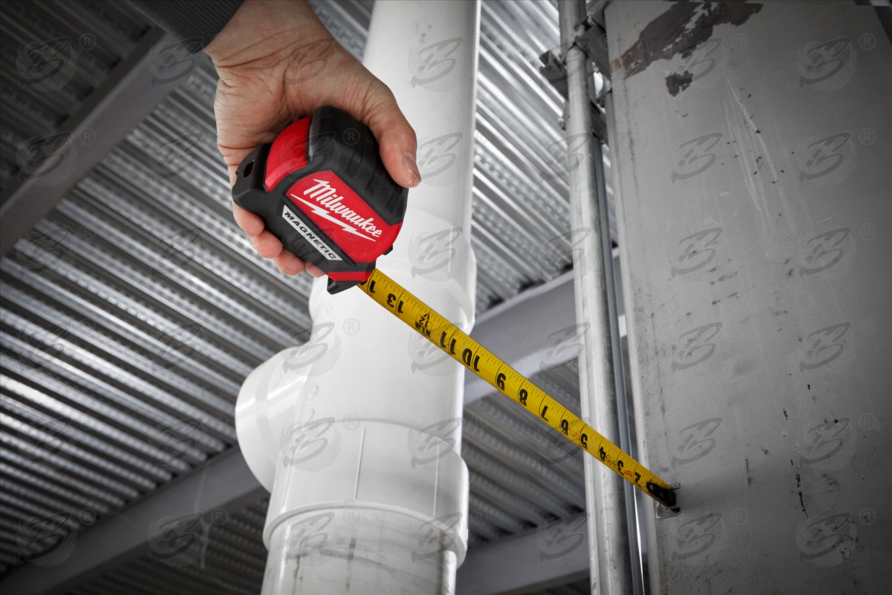 MILWAUKEE 5M MAGNETIC TIP 27MM NYLON BLADE TAPE MEASURE
