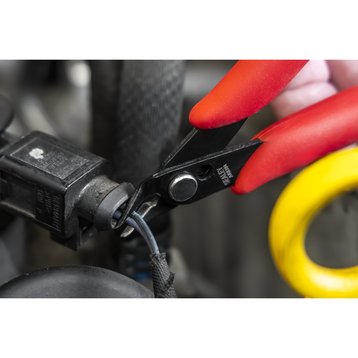 Sealey Premier Mini Flush Cut Pliers With A Manufacturers LifeTime Guarantee AK8384