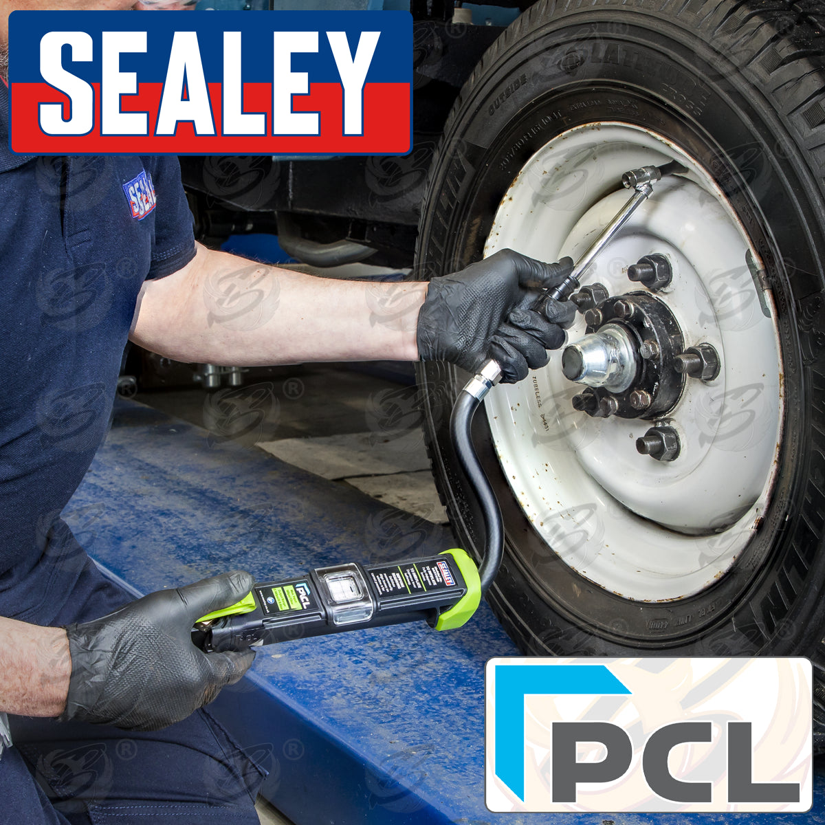 SEALEY PCL AIRLITE ECO TYRE INFLATOR WITH TWIN HOLD-ON CONNECTORS 0 - 140PSI