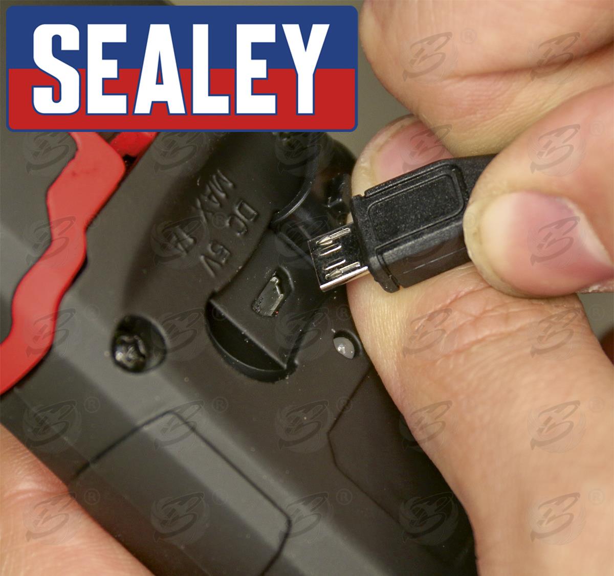 SEALEY RECHARGEABLE COB LED LI - ION WORK LIGHT ( BLACK )