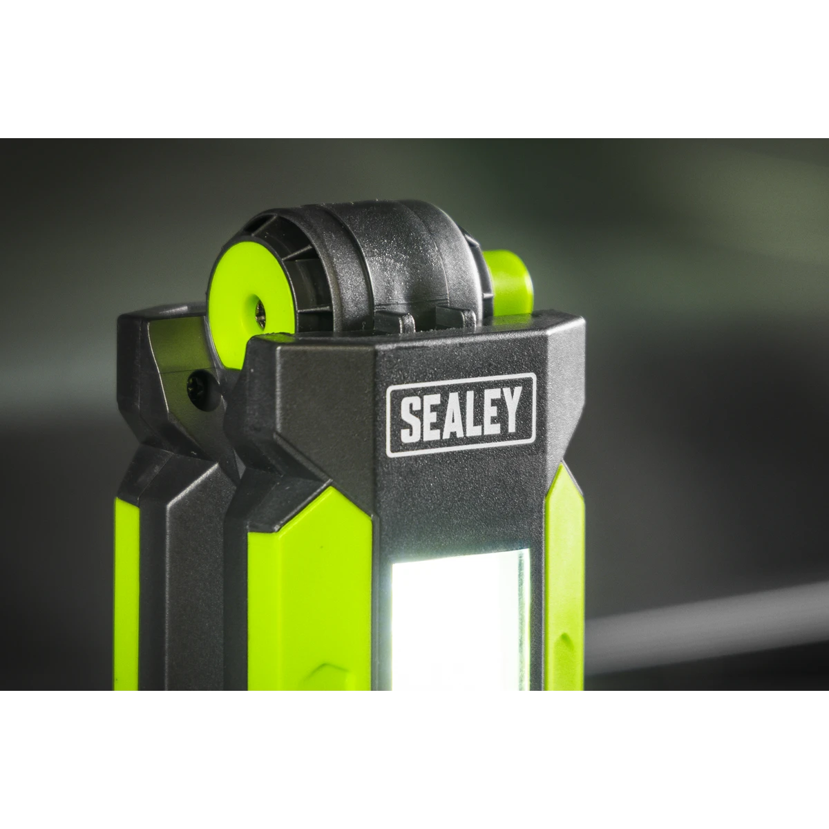 Sealey 3-in-1 Folding Floodlight 20W COB LED  LED15WFL