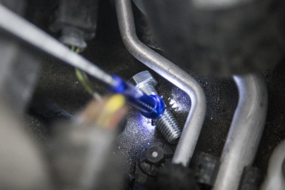 BlueSpot 2-In-1 Pick Up Tool With Led Light With A Manufacturers LifeTime Guarantee 07309