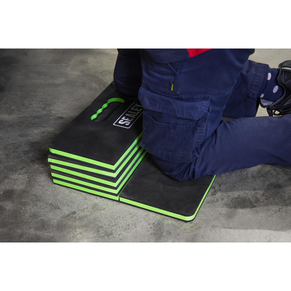 Sealey Folding Mechanic's Work Mat 23mm  VS8582