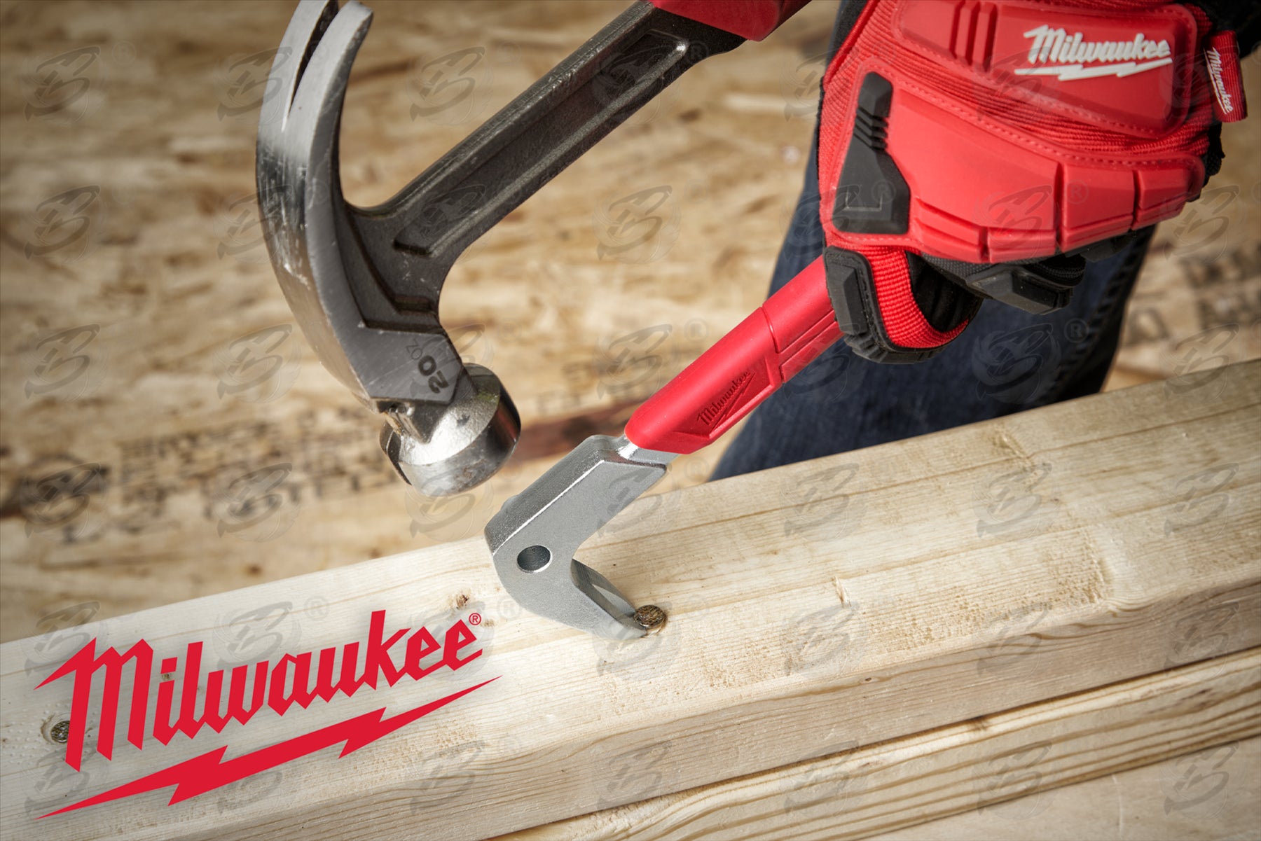 MILWAUKEE 9" NAIL PULLER ( PRY BAR )