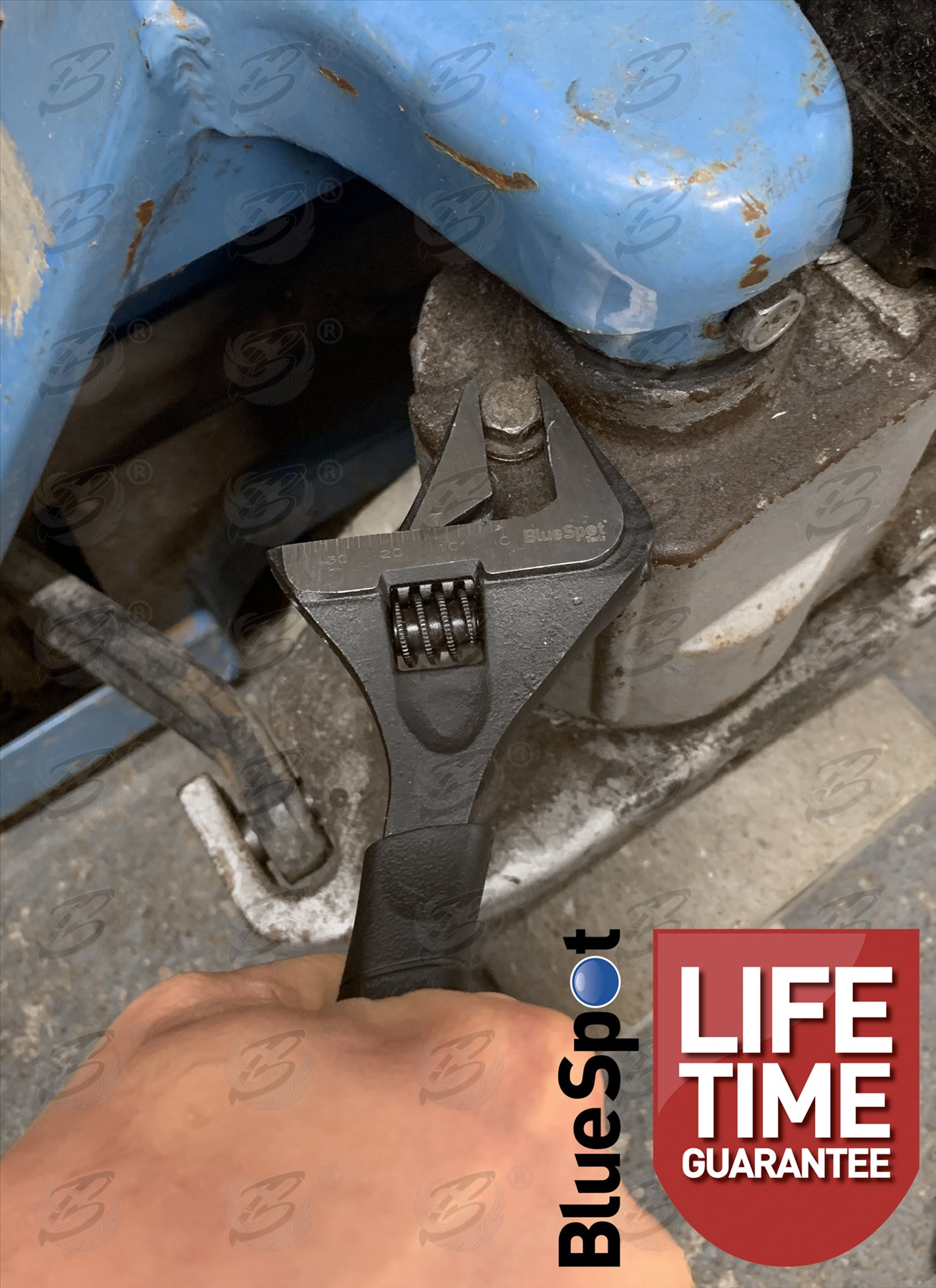 BLUESPOT 8" WIDE JAW ADJUSTABLE WRENCH ( 0 - 39mm )