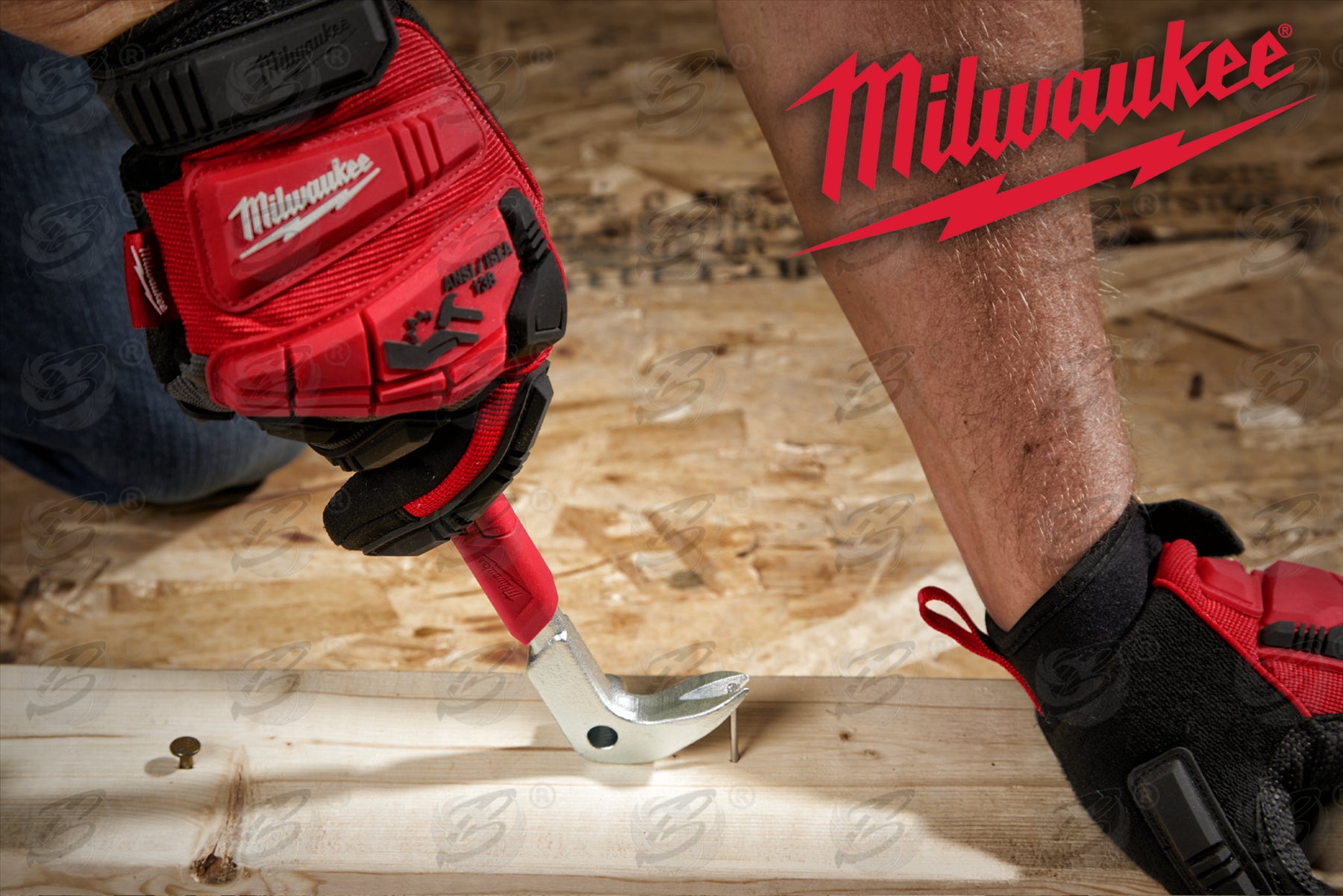 MILWAUKEE 9" NAIL PULLER ( PRY BAR )