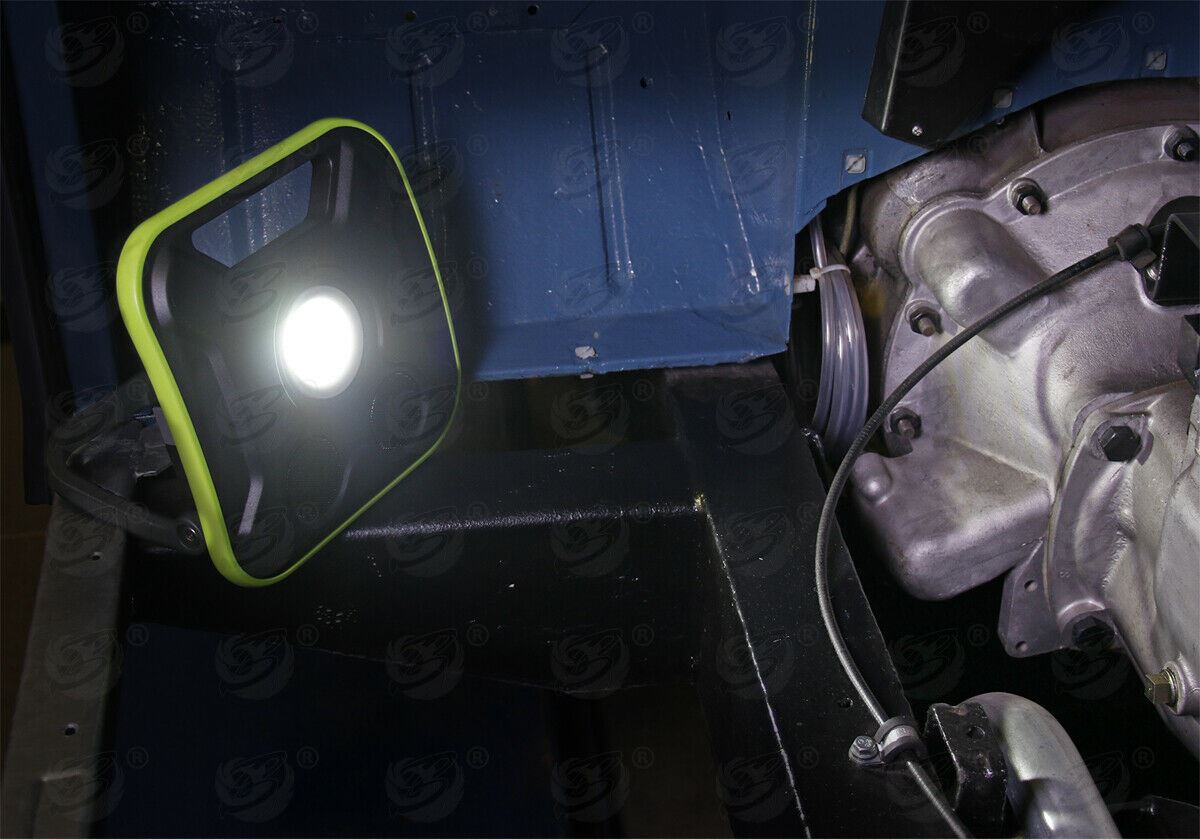 SEALEY RECHARGEABLE COB LED LI - ION WORK LIGHT WITH BLUETOOTH SPEAKER